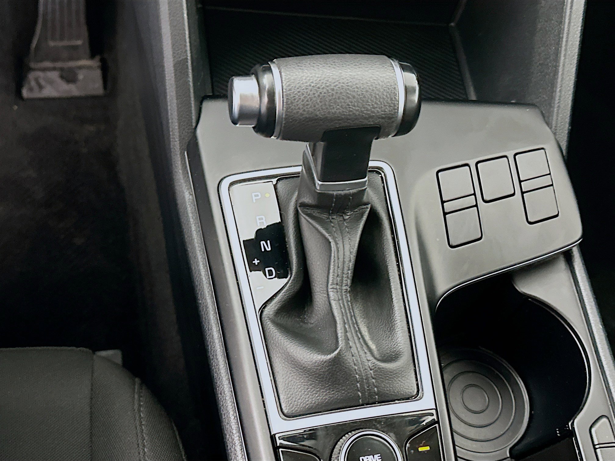 Used 2024 Kia Sportage LX image 23