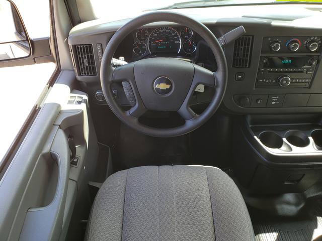 Used 2014 Chevrolet Express 2500 image 19