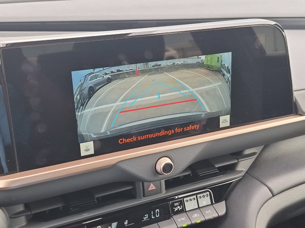 Certified 2025 Toyota Crown AWD/4WD image 19