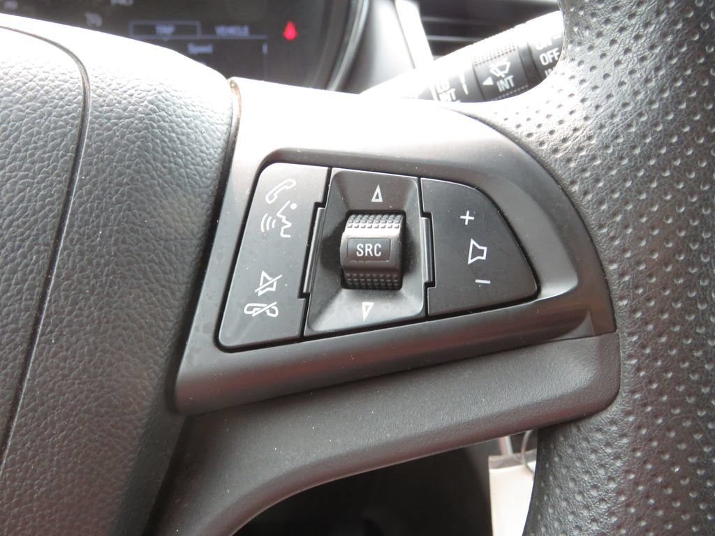 Used 2022 Chevrolet Trax LS w/ Tint and Cruise Package AWD/4WD image 22