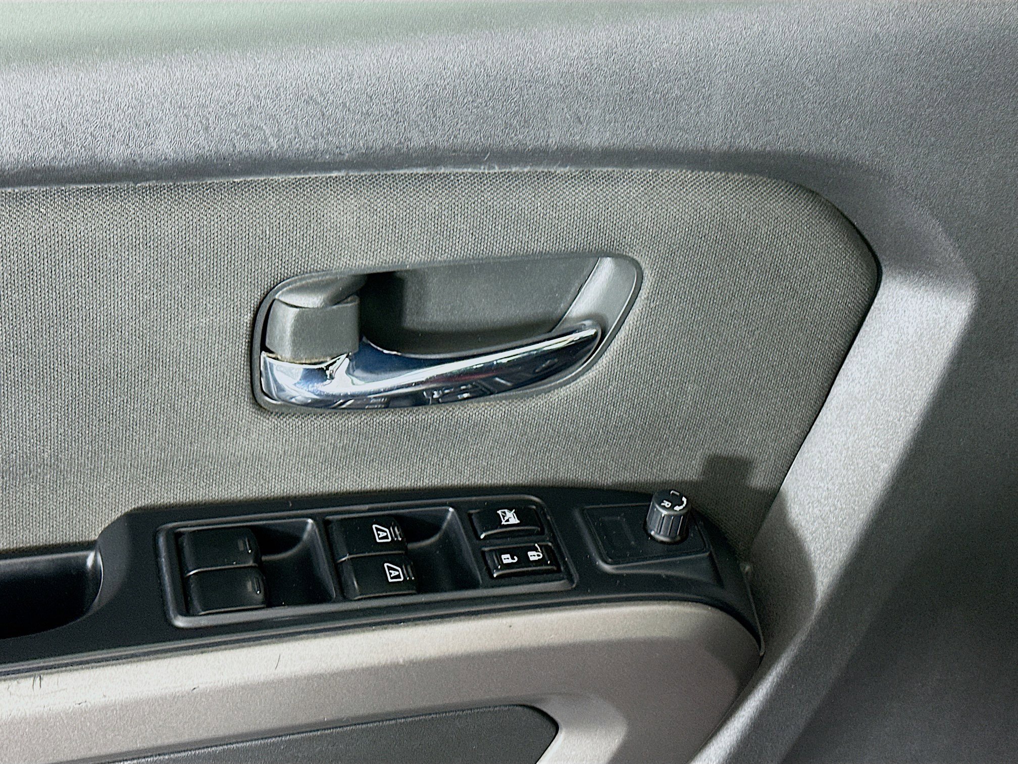 Used 2015 Nissan Titan PRO-4X image 15