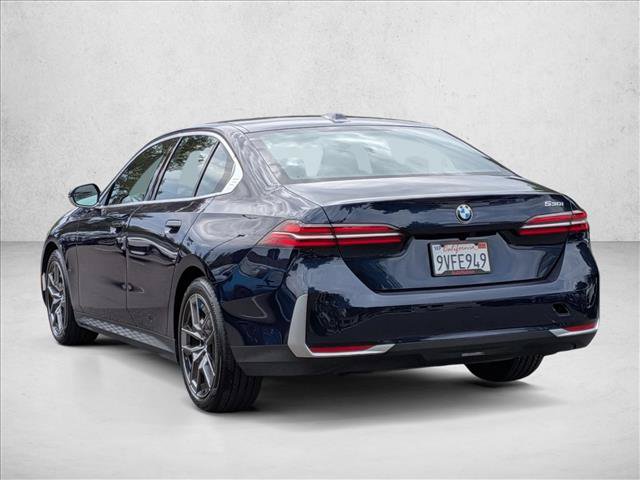 Used 2026 BMW 530i w/ Premium Package RWD image 8