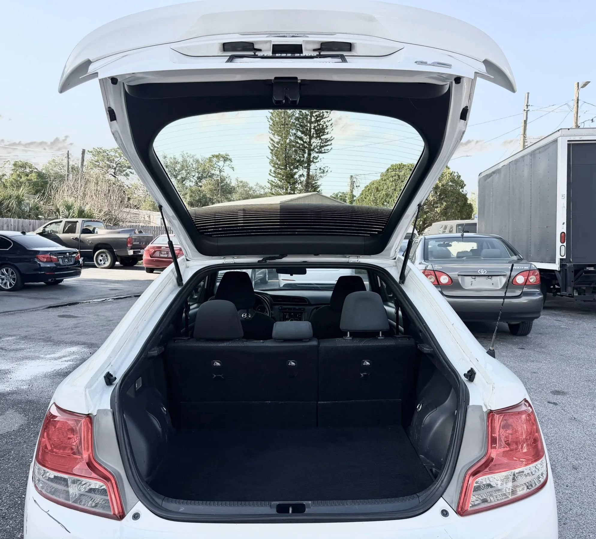Used 2013 Scion tC FWD image 21