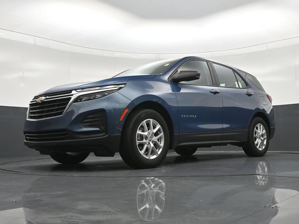 Used 2024 Chevrolet Equinox LS FWD image 23