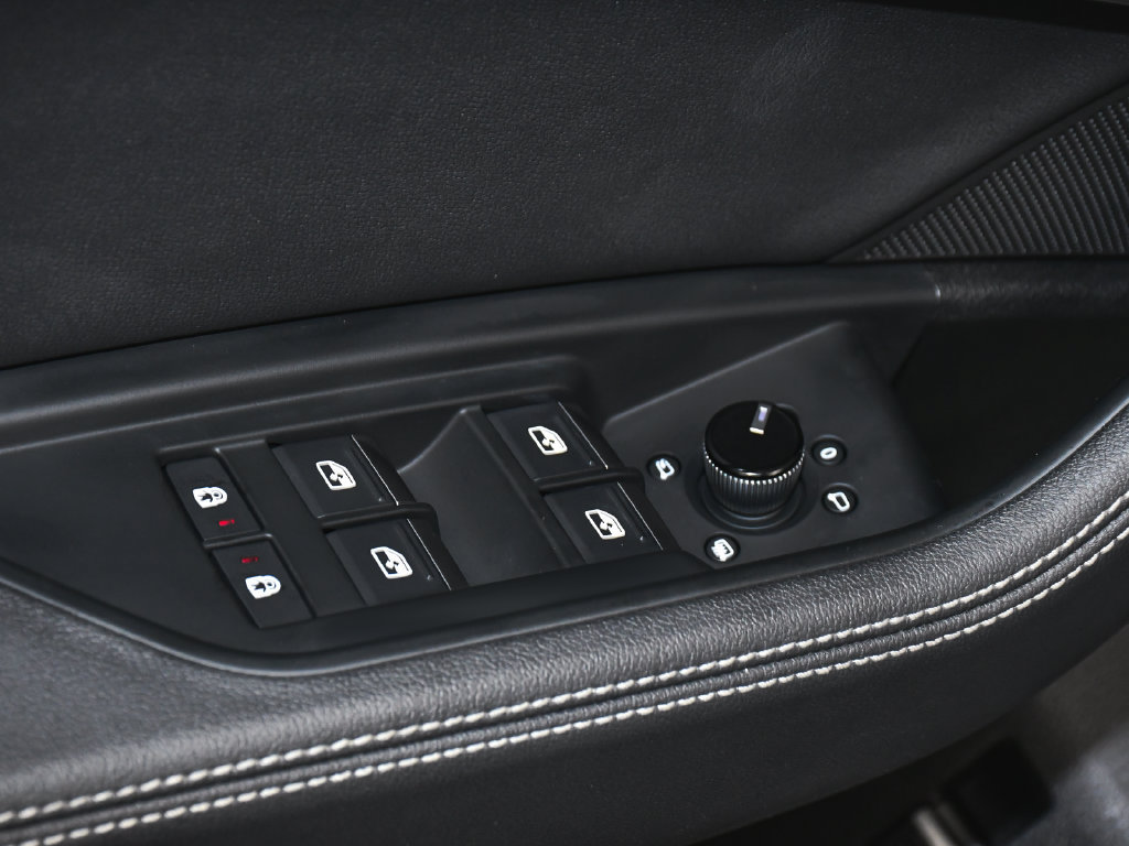 Used 2024 Audi Q8 e-tron Premium AWD/4WD image 10