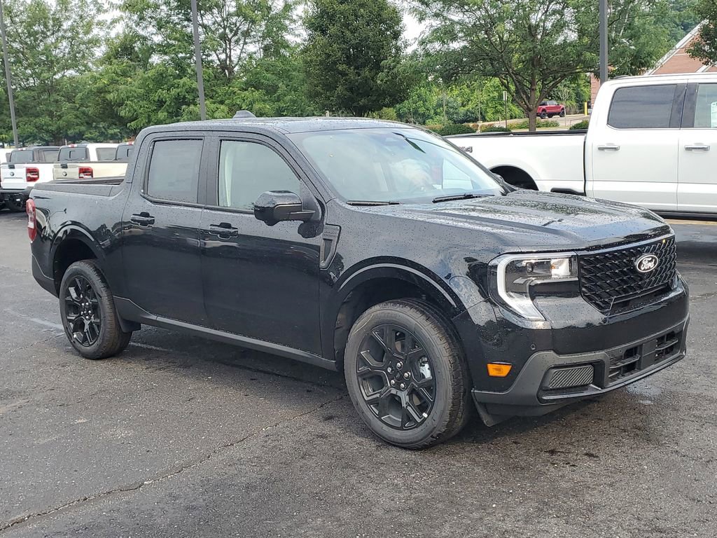 New 2025 Ford Maverick Lariat w/ Black Appearance Package image 3