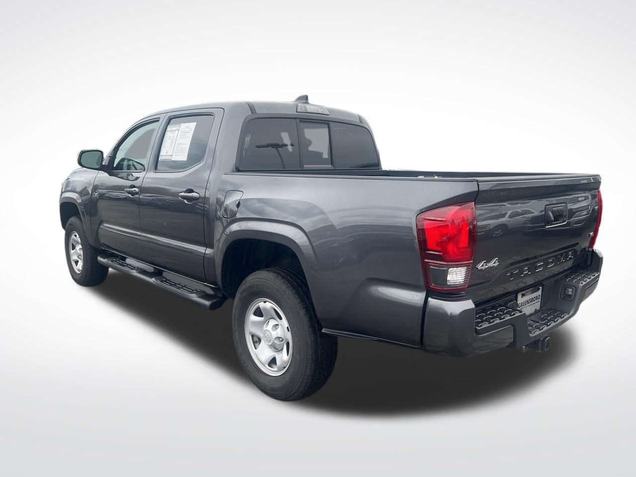Used 2023 Toyota Tacoma SR image 3