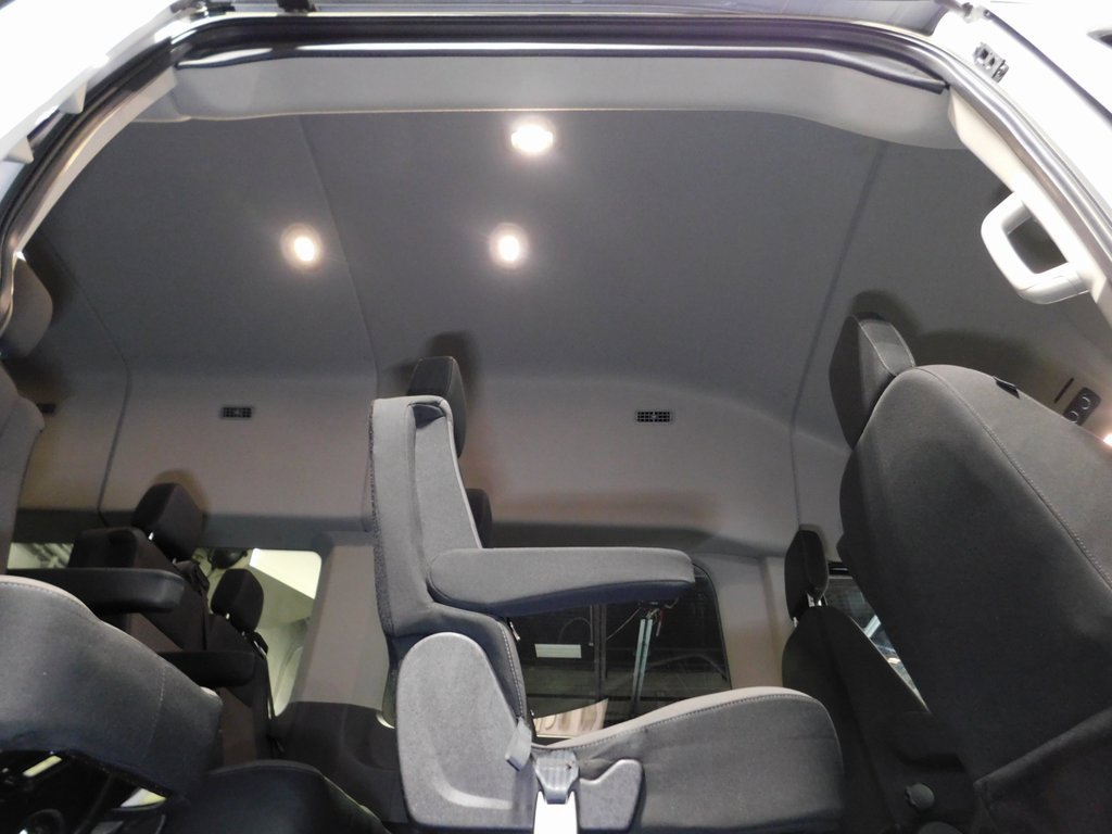 Used 2023 Ford Transit 350 XLT image 42