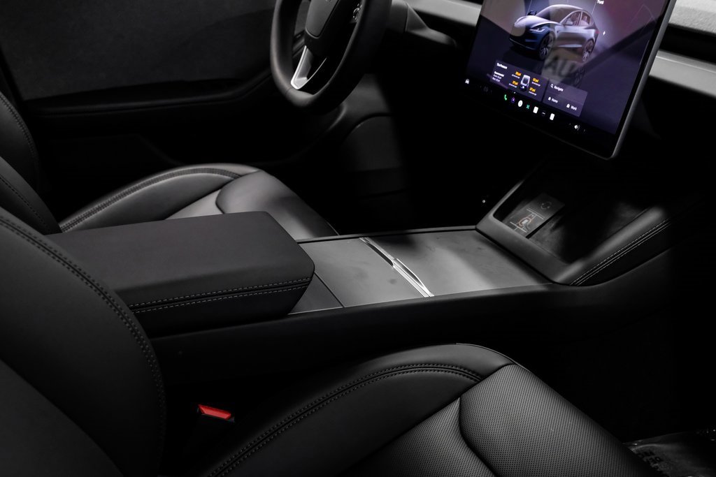 Used 2025 Tesla Model 3 Long Range image 25