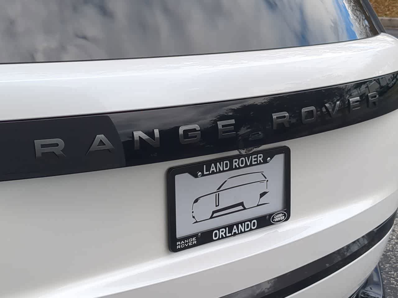 Used 2024 Land Rover Range Rover Autobiography AWD/4WD image 12