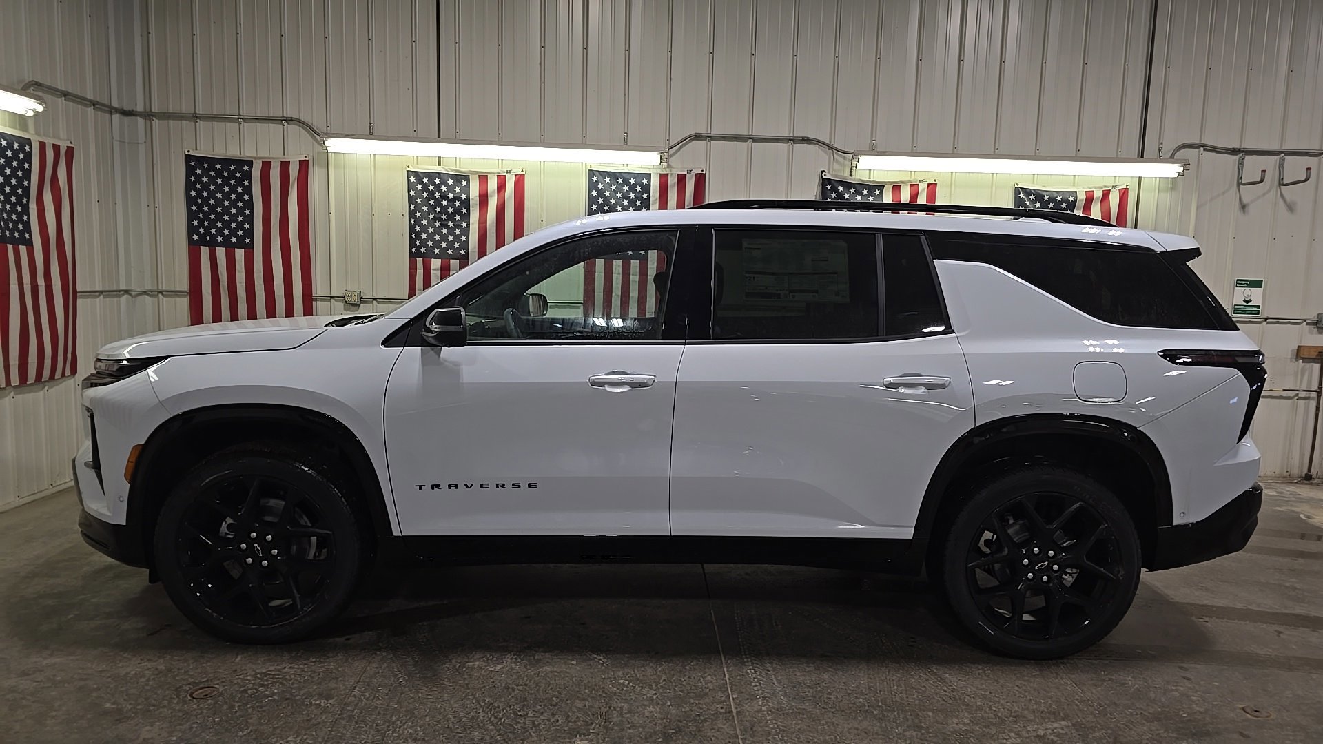 New 2026 Chevrolet Traverse RS w/ LPO, Floor Liner Package image 3