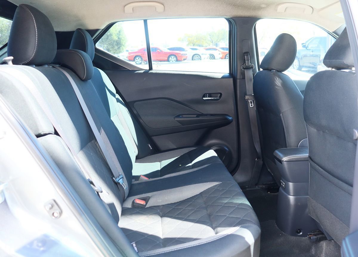 Used 2020 Nissan Kicks SV FWD image 27