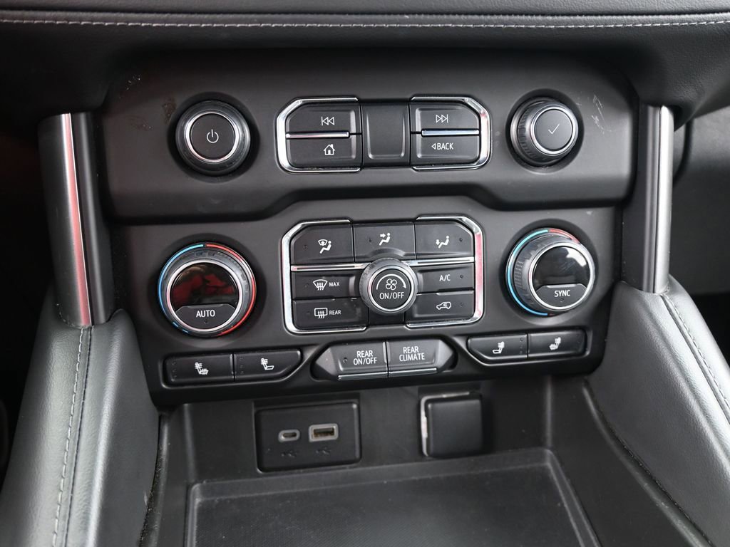 Used 2023 Chevrolet Suburban LT image 23