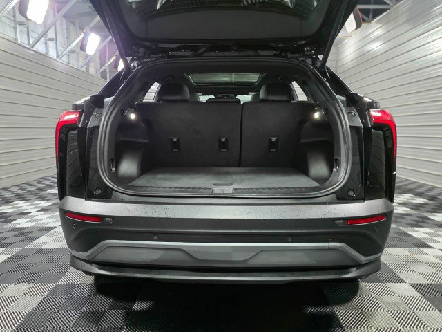 Used 2024 Chevrolet Blazer EV LT image 37