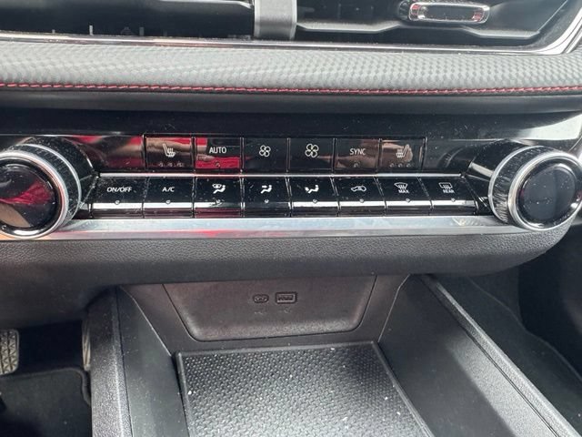 Used 2025 Chevrolet Equinox RS AWD/4WD image 25