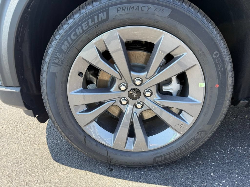New 2026 Ford Explorer Active w/ Active Comfort Package AWD/4WD image 11