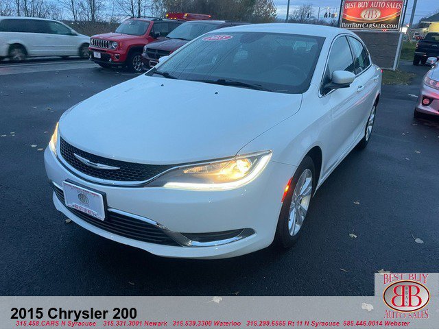 Used 2015 Chrysler 200 Limited w/ Convenience Group image 7