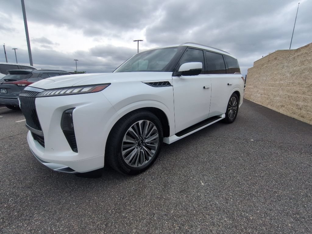 New 2026 INFINITI QX80 Luxe RWD image 7