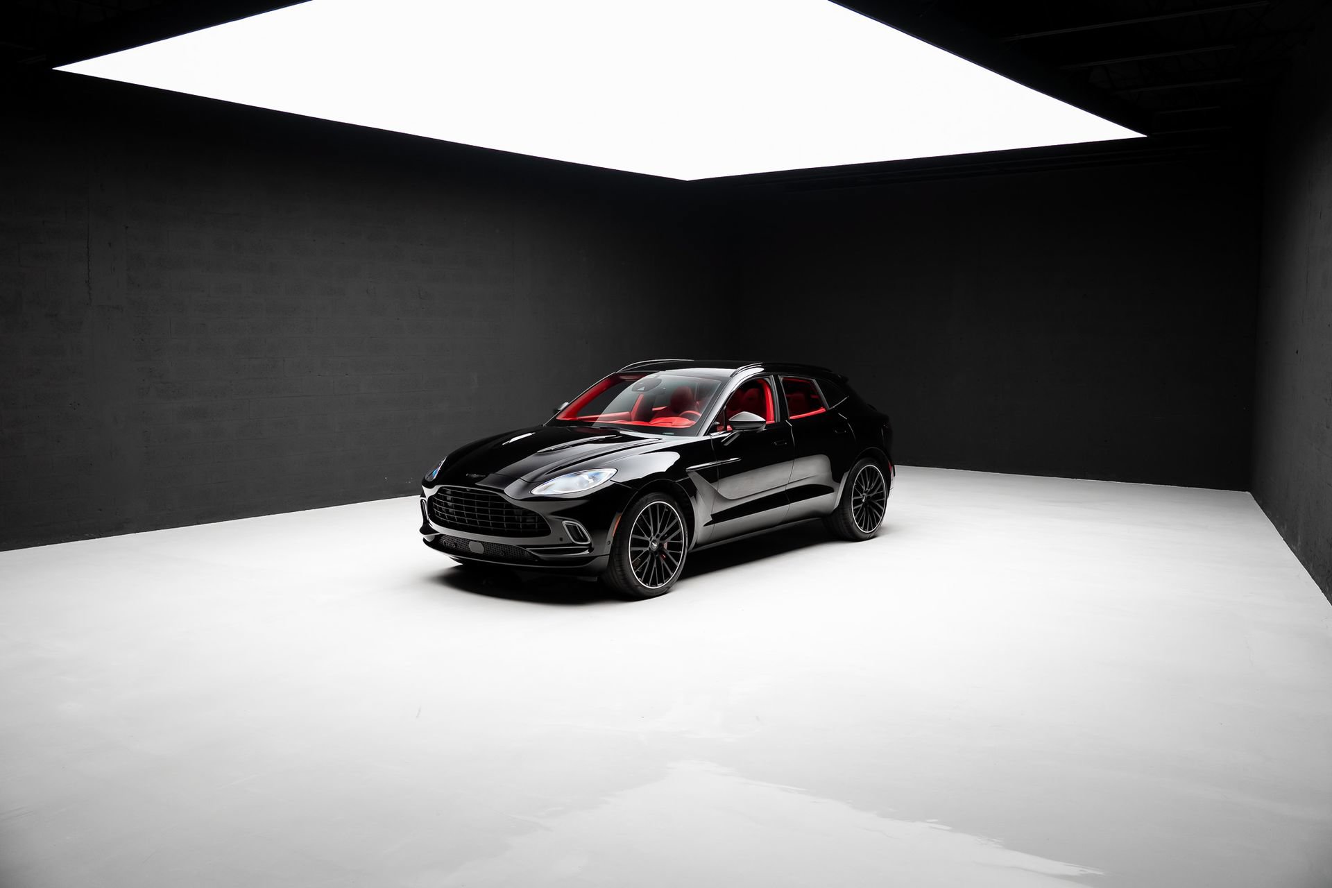Used 2022 Aston Martin DBX AWD/4WD image 83