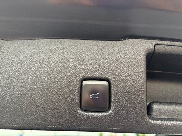 Used 2021 Ford Escape SE w/ Convenience Package AWD/4WD image 17
