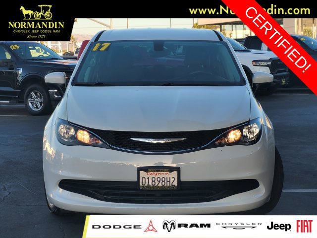 Certified 2017 Chrysler Pacifica LX FWD image 2