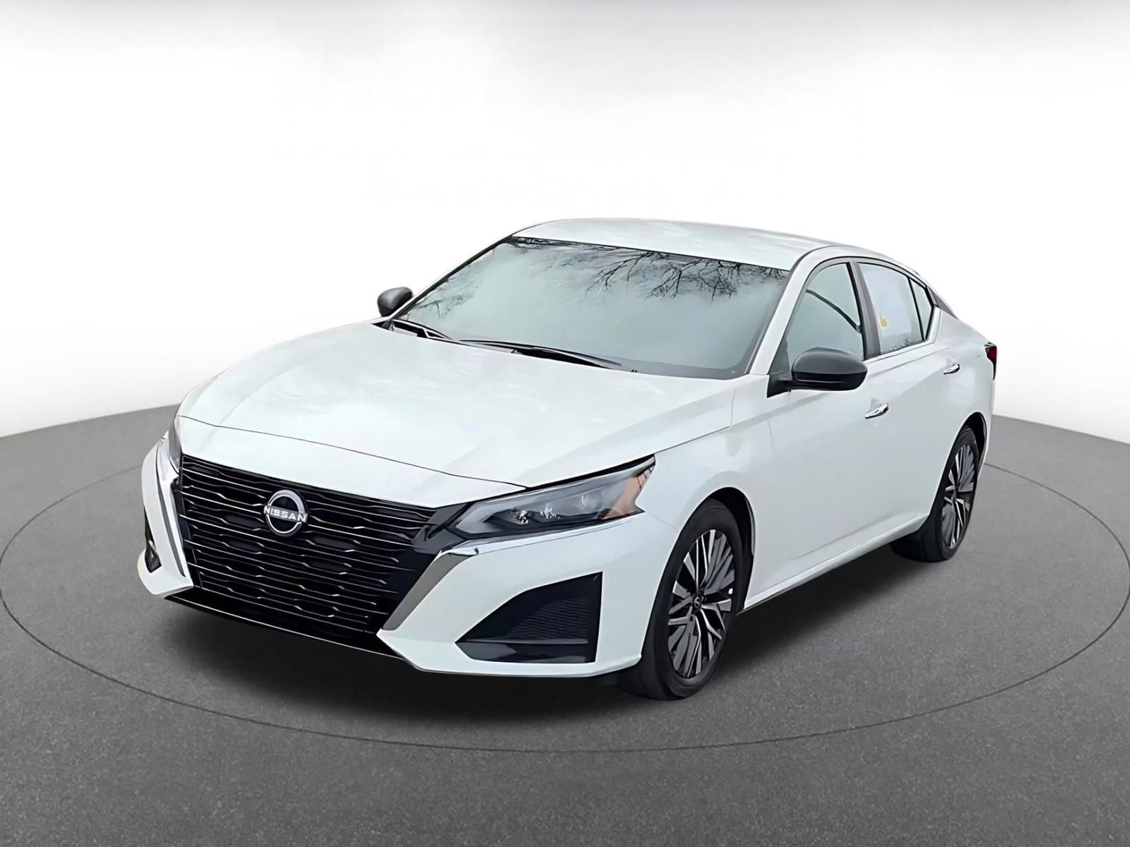 Used 2025 Nissan Altima 2.5 SV image 7