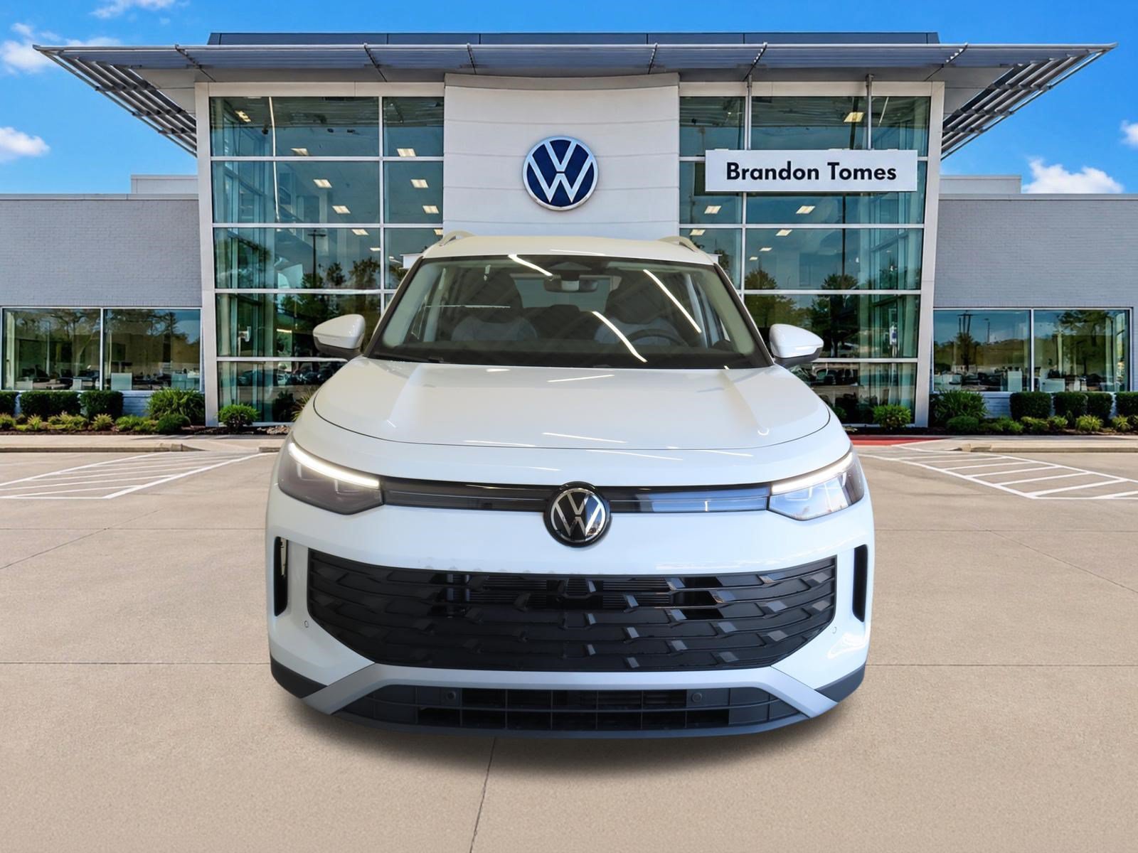 New 2026 Volkswagen Tiguan S FWD image 9