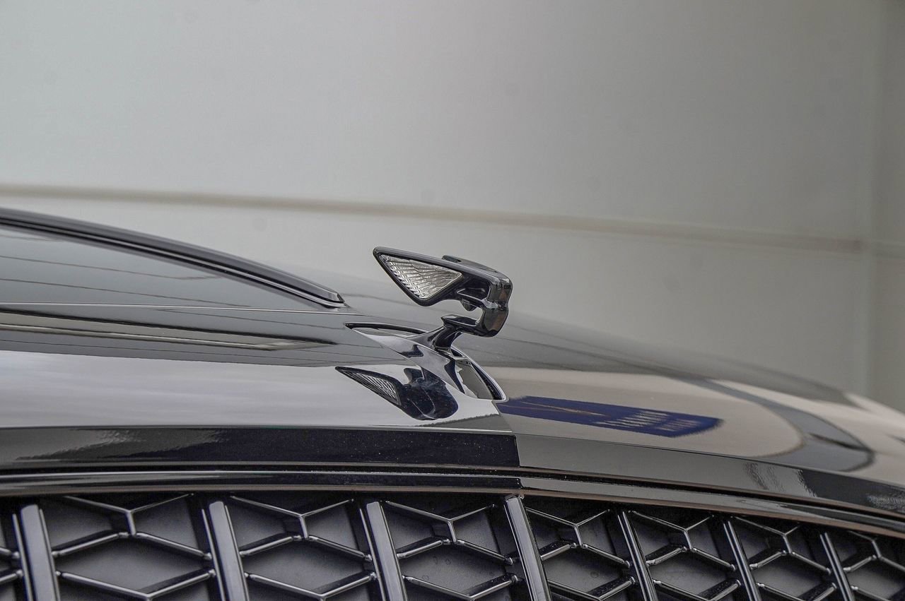 New 2026 Bentley Flying Spur Plug-In Hybrid image 10