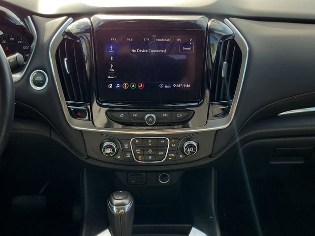 Used 2020 Chevrolet Traverse RS FWD image 17