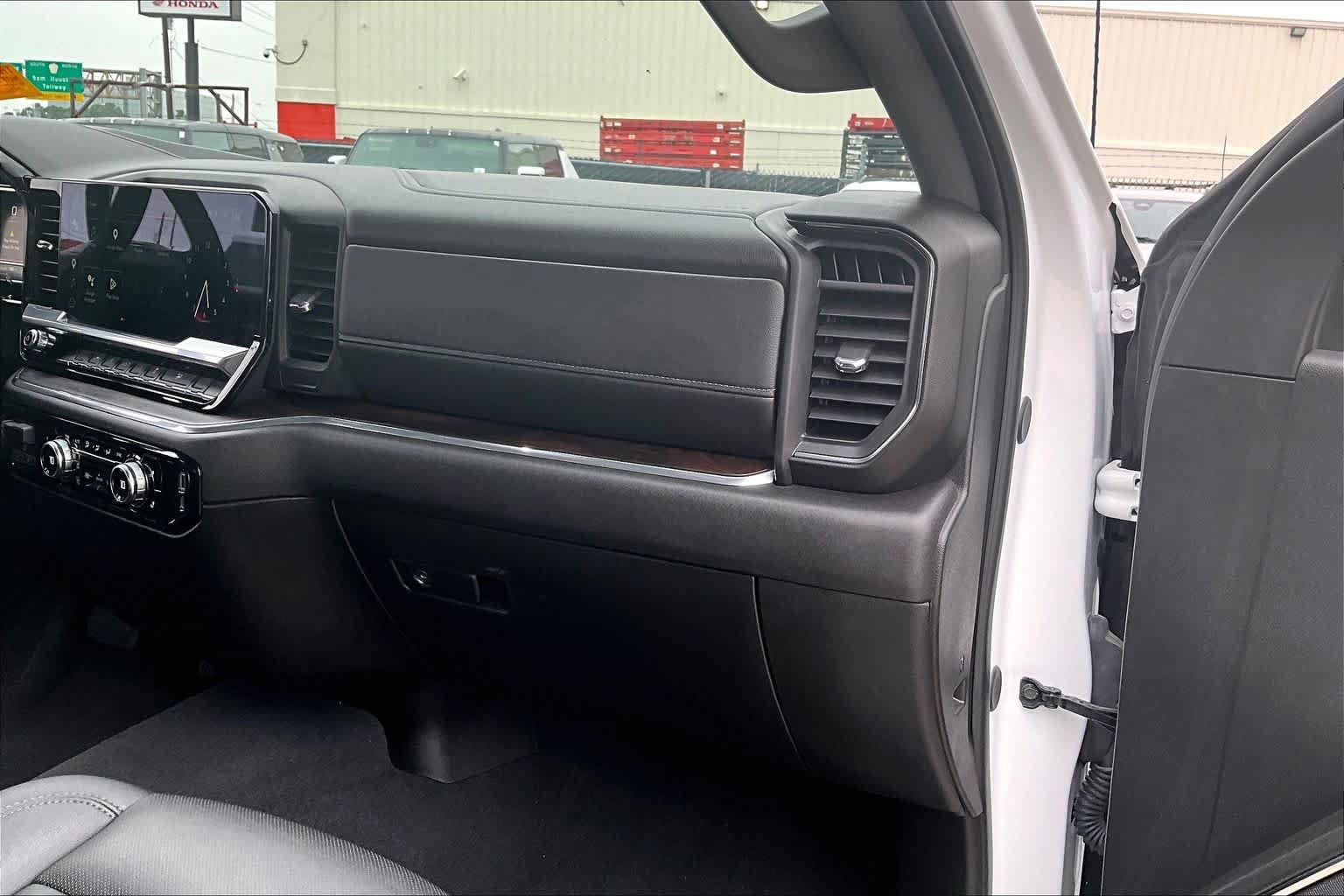Used 2023 GMC Sierra 1500 AT4X w/ AT4X AEV Edition AWD/4WD image 19