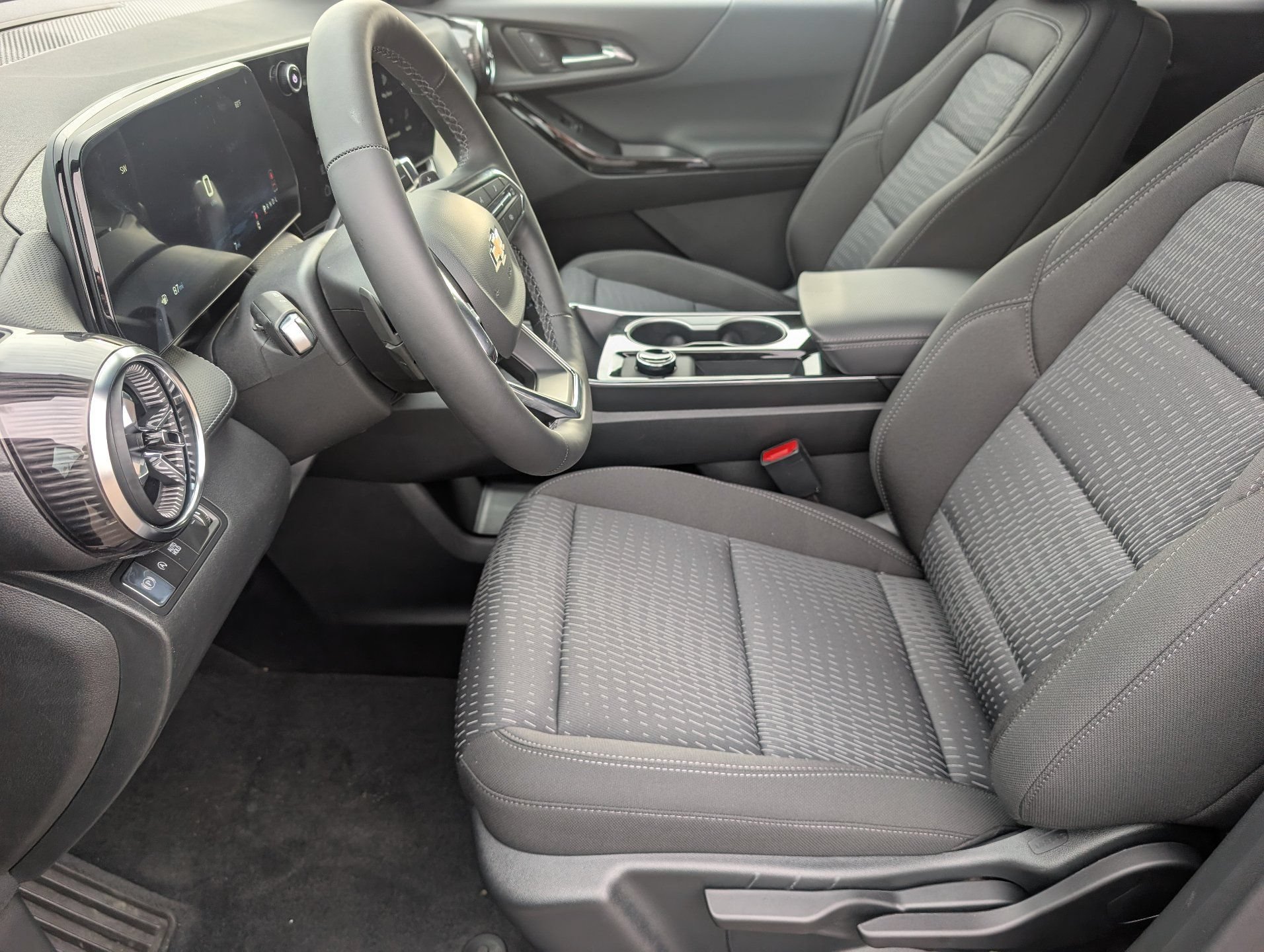 New 2027 Chevrolet Equinox LT FWD image 17