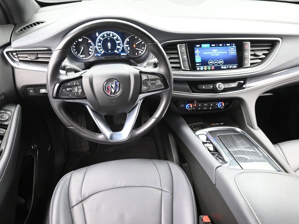 Used 2024 Buick Enclave Premium image 19