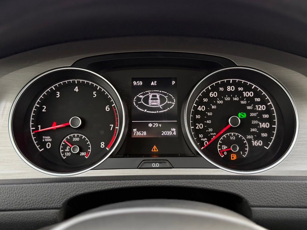 Used 2017 Volkswagen Golf Wolfsburg Edition image 9