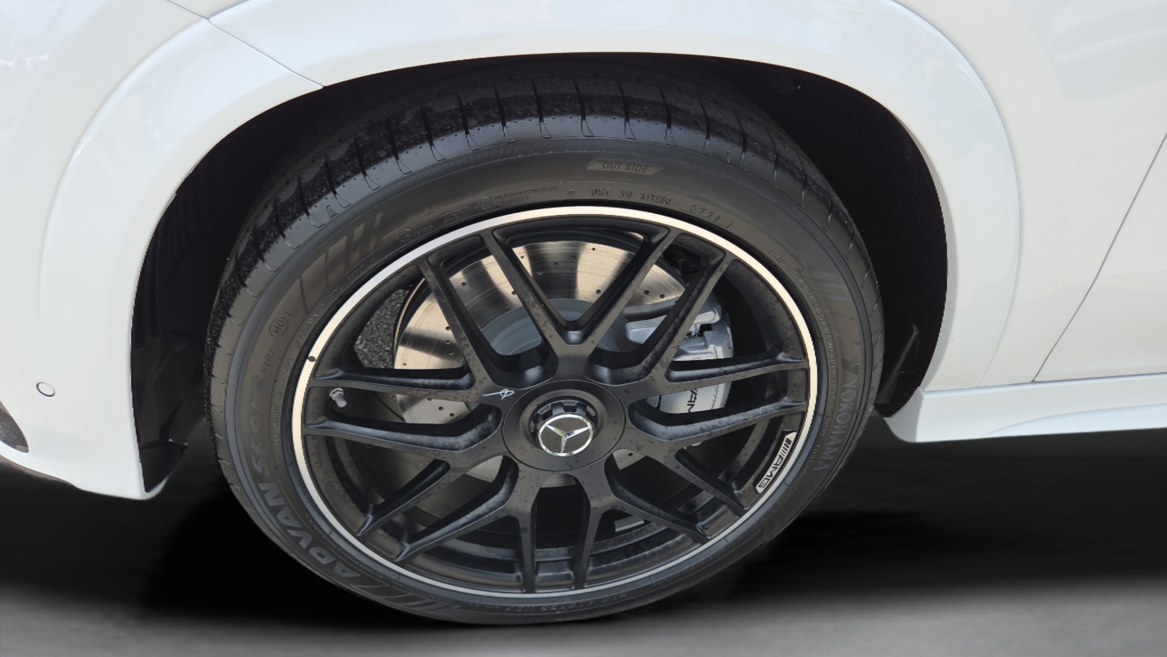 New 2026 Mercedes-Benz GLE 53 AMG 4MATIC Coupe image 38