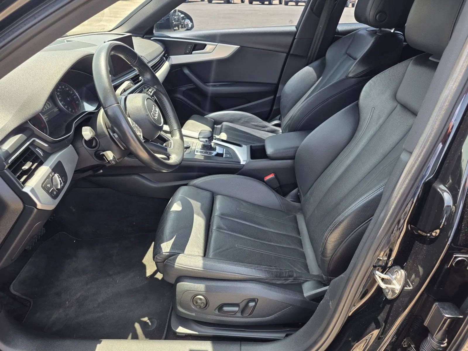 Used 2017 Audi A4 2.0T Premium Plus w/ Premium Plus Package FWD image 11