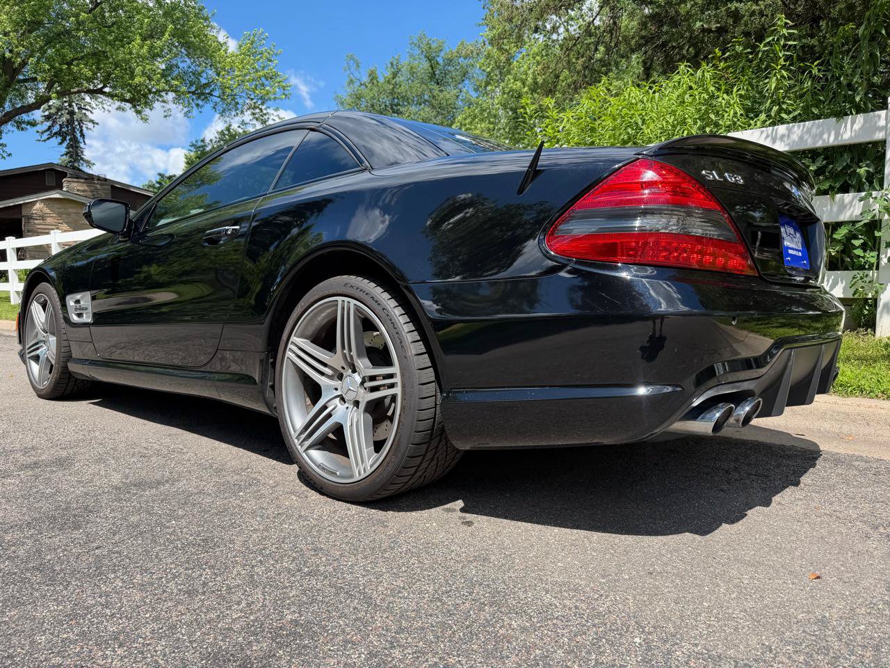 Used 2011 Mercedes-Benz SL 63 AMG image 15