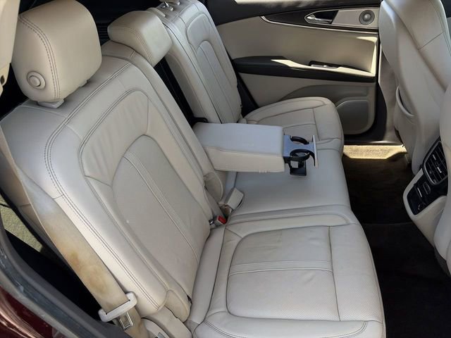Used 2017 Lincoln MKX Reserve w/ Luxury Package FWD image 15