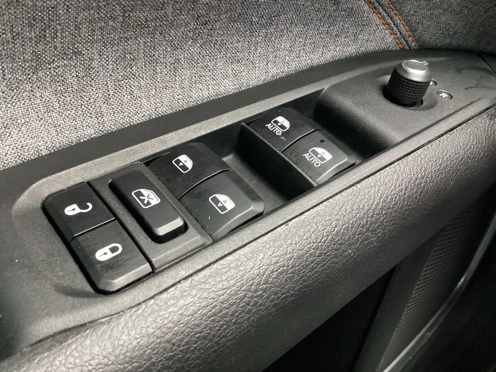 Used 2022 Jeep Compass Sport image 20