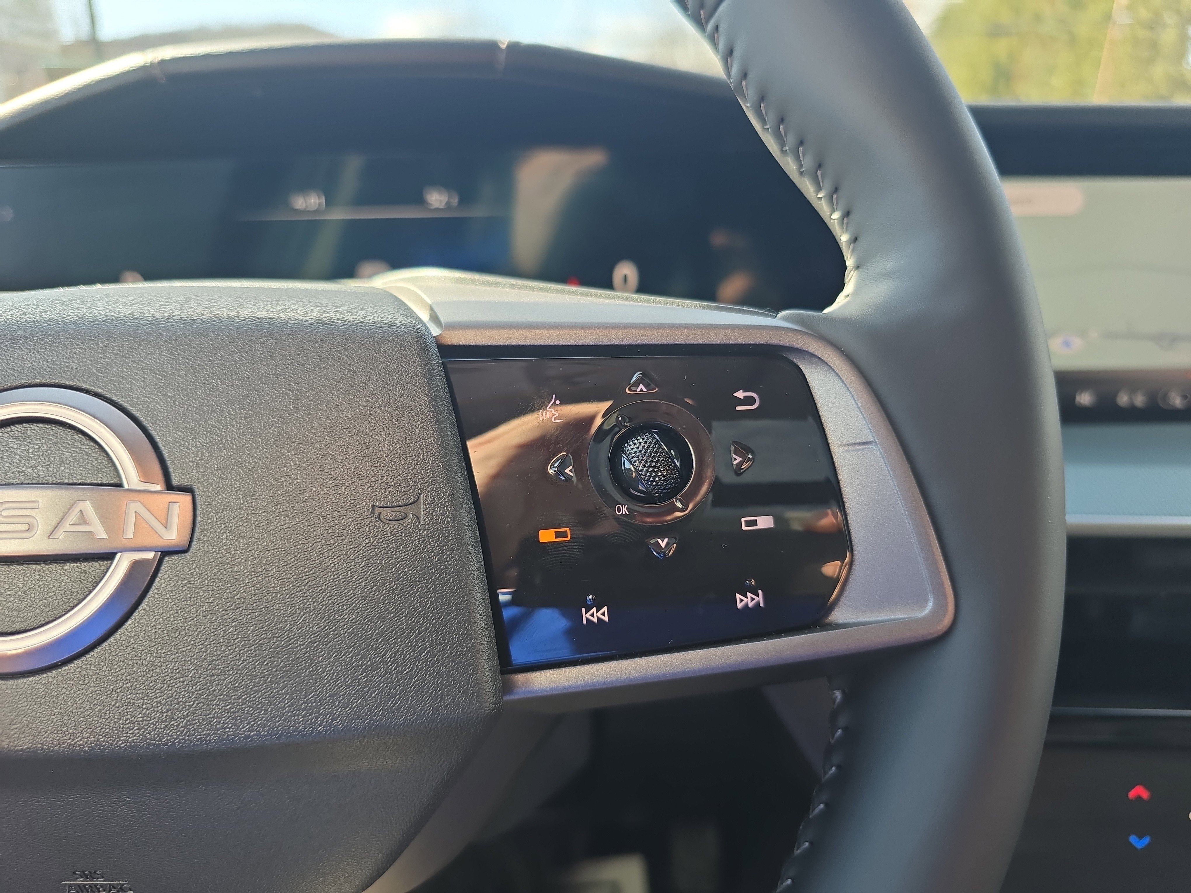 Used 2025 Nissan Murano Platinum w/ Cargo Package AWD/4WD image 22