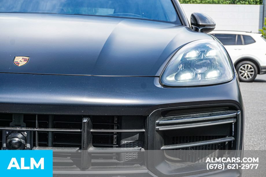 Used 2023 Porsche Cayenne Turbo GT AWD/4WD image 9