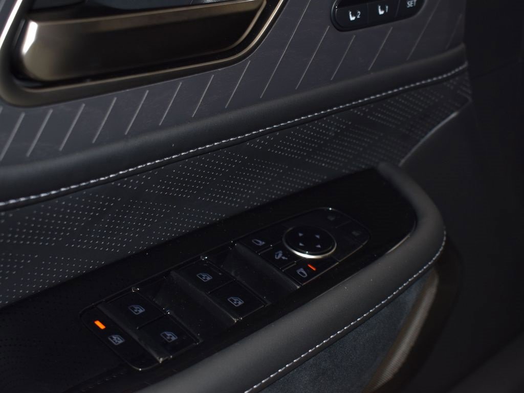 New 2026 INFINITI QX80 Autograph image 17