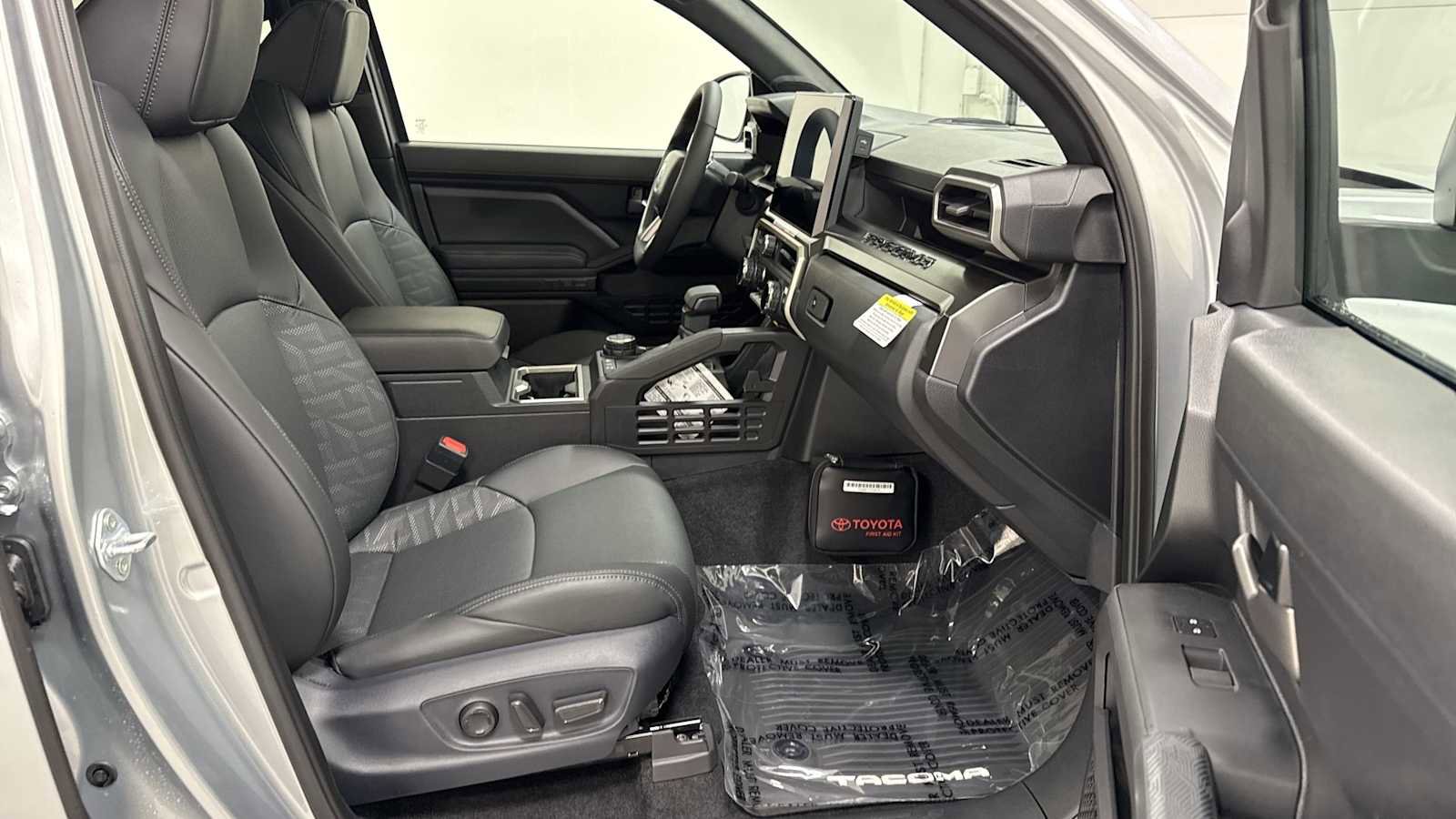 New 2025 Toyota Tacoma TRD Off-Road image 30