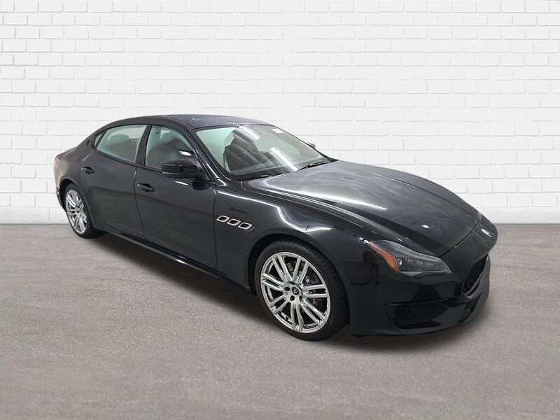 Used 2022 Maserati Quattroporte Modena Q4 AWD/4WD image 1