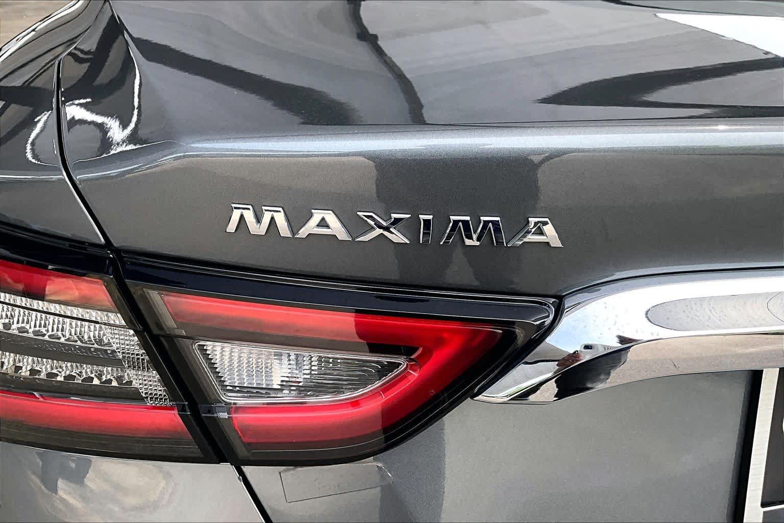 Used 2020 Nissan Maxima 3.5 SV w/ Floor Mat Group FWD image 10