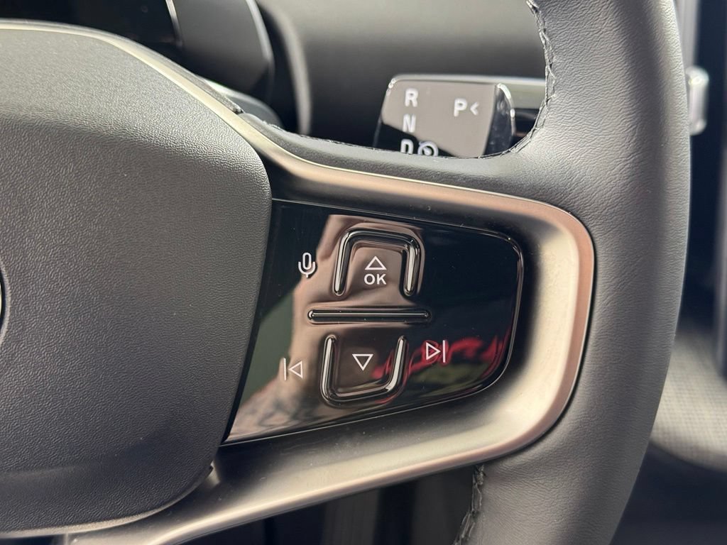 Certified 2025 Volvo EX30 Ultra AWD/4WD image 29