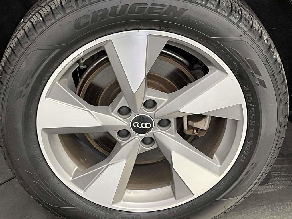 Used 2023 Audi Q5 2.0T Premium w/ Convenience Package image 13