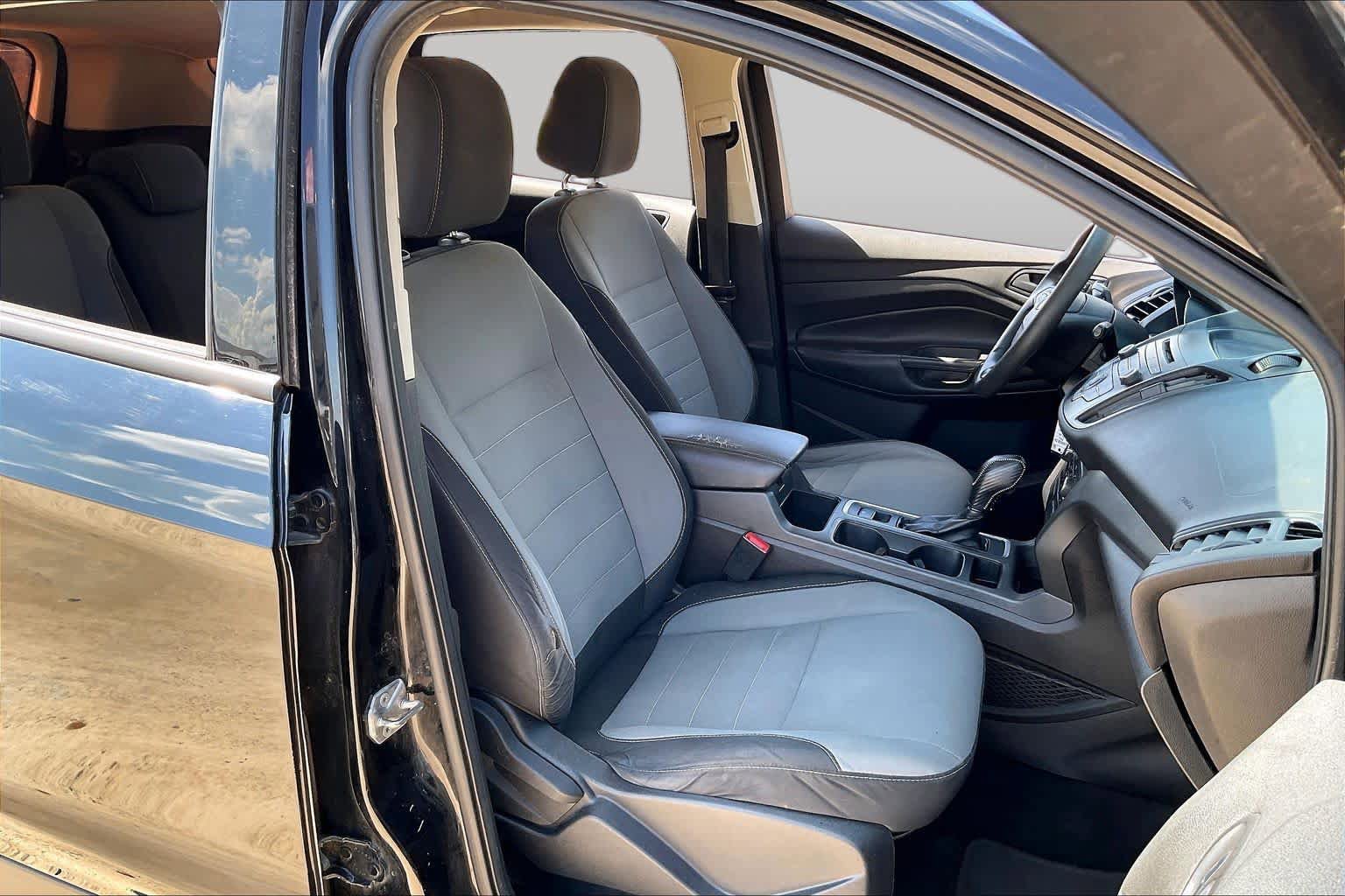 Used 2017 Ford Escape S FWD image 9