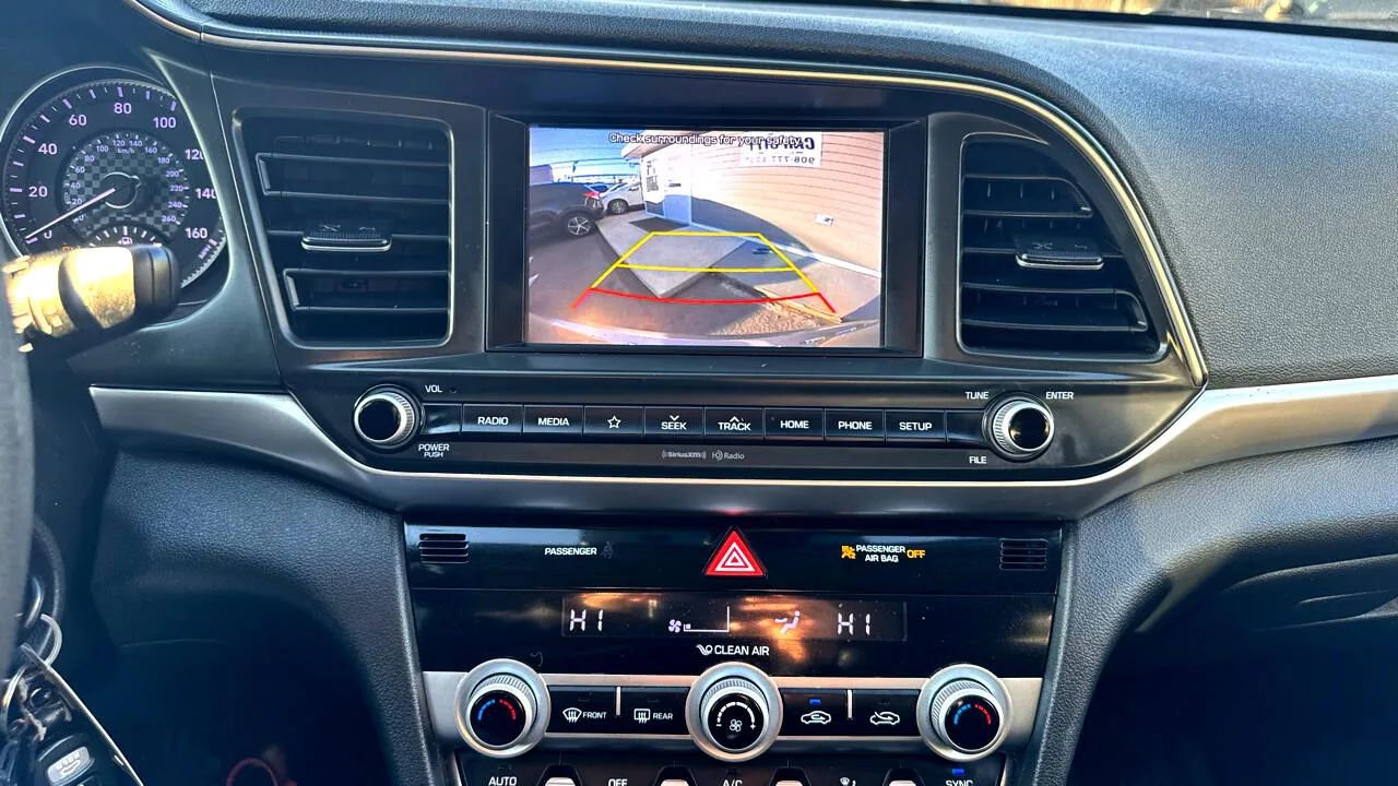 Used 2020 Hyundai Elantra SEL w/ Cargo Package (C1) image 14