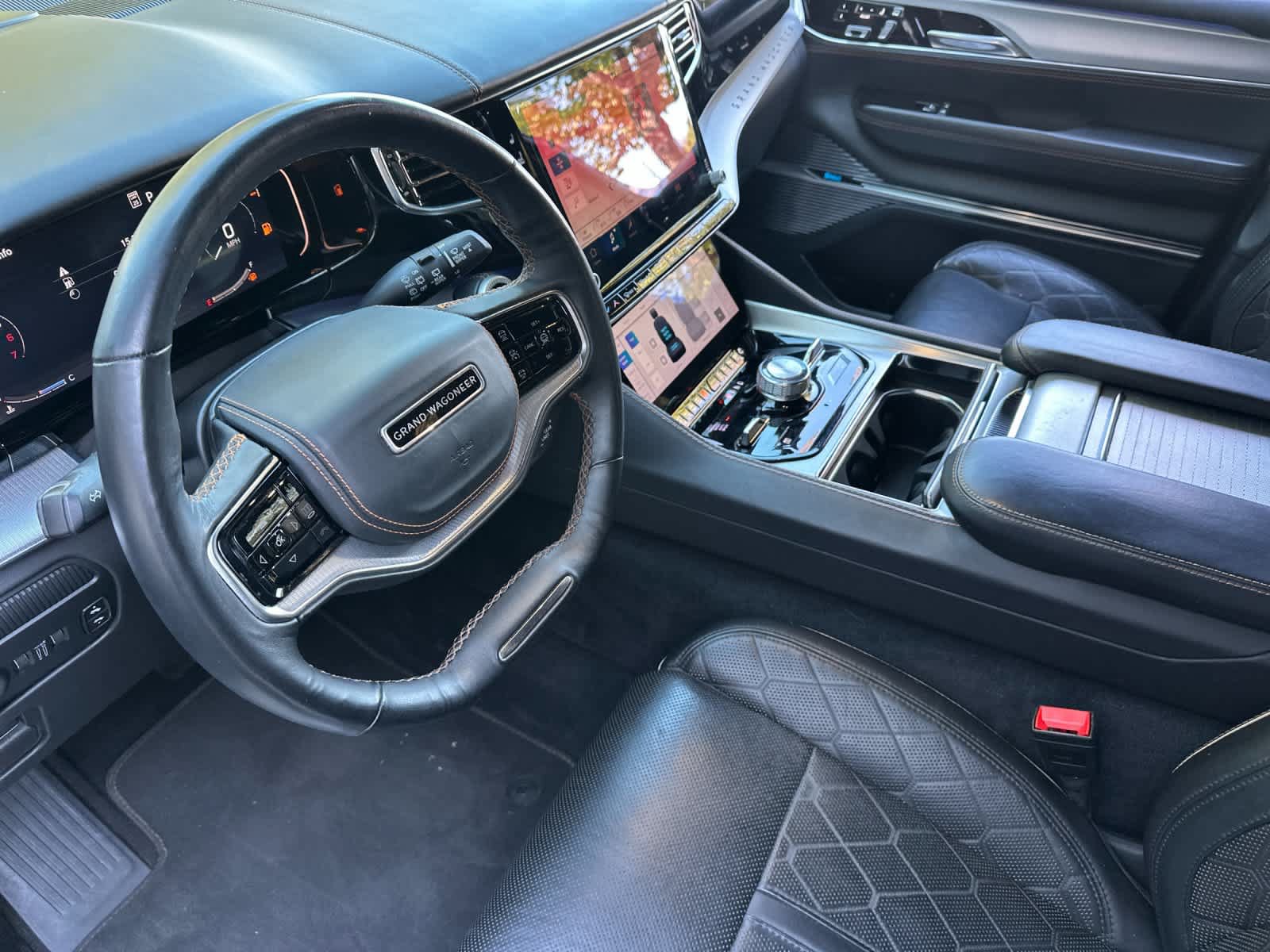 Used 2023 Jeep Grand Wagoneer L Series III w/ Rear Seat Video Group 1 AWD/4WD image 11