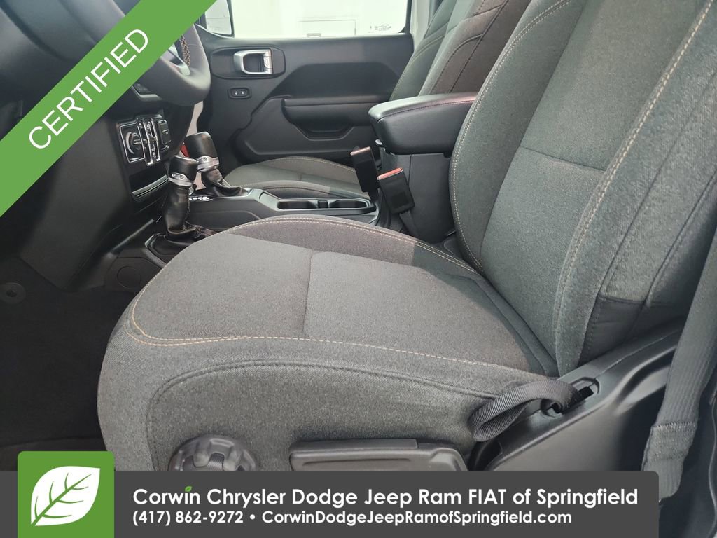 Used 2024 Jeep Gladiator Sport image 11